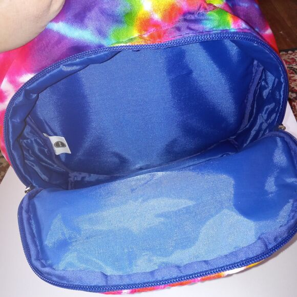 *SPRING CLEARANCE* Top Trenz Tie Dye 12" x 12" Puffer Insulated Backpack - Picture 4 of 5